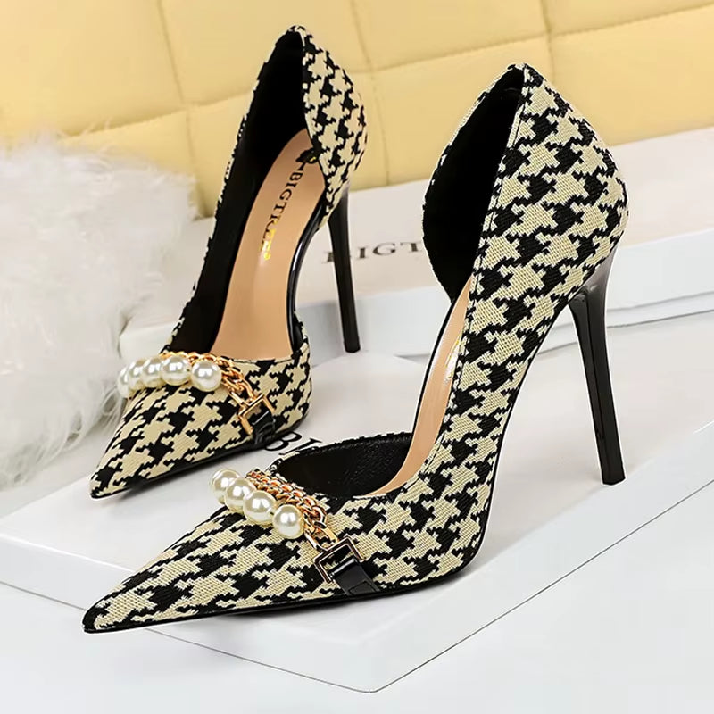 Shoes 2026 Spring Women Pumps Pearl Metal Chain High-Heels Checked Grain Stilettos Women Heels Luxury Banquet Shoes 43